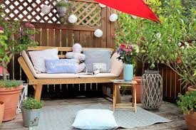 Die garten lounge ecke stellt eine besonderheit unter allen garten lounges dar. Oasen Im Garten Oder Neues Aus Der Lounge Ecke Im Roten Schwedenhaus