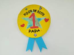 Vaderdag kaart knutselen (super makkelijk!!) ★ vouwen met a4 het is geweldig om een tafeldecoratie voor vaderdag te hebben. 7x Een Cadeau Voor Vaderdag Knutselen Met Je Peuter 24baby Nl