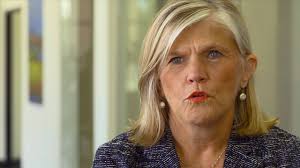 Laura Crowl's Instagram, Twitter & Facebook