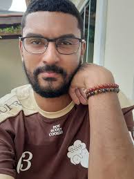 Graças ao altíssimo minha visão foi aberta um pouco mais, onde vejo um  mundo novo onde sempre existiu, cheio de formas, leis e forças que muitos  não estão preparados para saber e