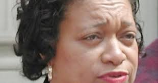 Sharon's woes deepen as Dottie Gutenkauf backs Mapp