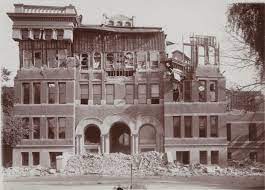 San Jose High School East San Fernando St San Jose Cal Front View After Earthquake California History East San Jose California Usa