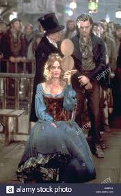 Amsterdam vallon returns to the five points of america to seek vengeance against the psychotic gangland kingpin, bill the butcher, who murdered his father years earlier. Gangs New York Gangs New Stockfotos Und Bilder Kaufen Alamy