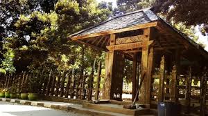 He was one of the wali songo or nine saints, along with his father sunan ampel and his brother sunan bonang. Paket Ziarah Walisongo 6d5n Sembodo Rent A Car