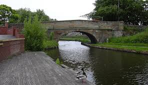 The burnley section of the canal features one of the 'seven wonders of the. File Barden Lane Bridge Leeds Liverpool Canal Burnley Geograph Org Uk 1908327 Jpg Wikimedia Commons