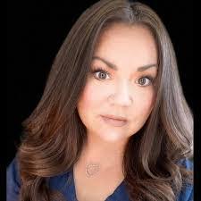 Sharon Pixley's Instagram, Twitter & Facebook