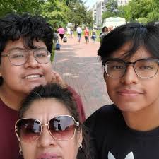 ORACION DEL DIA MIERCOLES 5 DE NOVIEMBRE 2025 Amado Dios, recíbeme en esta  mañana para darte infinitas gracias por tu bondad por amor. Gracias por  brindarme la oportunidad de iniciar este nuevo