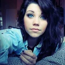 Thea Johnston's Instagram, Twitter & Facebook