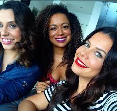 A atriz ficou apenas 1 ano e 8 meses na trama e foi chamada para trabalhar em uma novela da globo, andando nas nuvens (1999). Sessao Nostalgia Fernanda Souza Reune Ex Chiquititas Para Gravar Seu Novo Programa Veja Estrelando