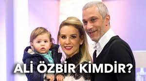 Karagül dizisinin kendal'ı mesut akusta ile esra erol'un görümcesi şafak özbir, dün akşam hayatını birleştirdi. Ali Ozbir Kimdir Nereli Kac Kasinda