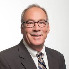 Dennis Clay's Instagram, Twitter & Facebook