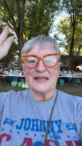 Opps! I'm doing it again! One more day at Covered Bridge Festival! Shop  will open