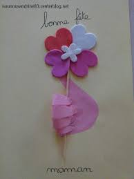 Il faut compter environ une heure pour réaliser ce bricolage. Activite Manuelle Fete Des Meres Activite Fete Des Meres Carte Fete Des Meres Maternelle Bricolage Fete Des Meres