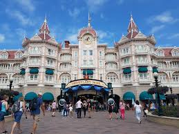 Va puteti face chiar abonamente de transport pe trenuri. Sfaturi Pentru O CÄlÄtorie La Disneyland Dream Seek Love