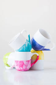 Apply a very thick coat, about 1/8 thick. Diy Marble Dipped Mugs The Sweetest Occasion