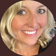 Clare Herbert (@DancingDora77)