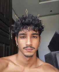 Max Valencia (maxilianovalenc)