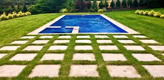 The romans used it for everything from fountains to the colosseum. Pretty Stuff To Look At On Twitter Pool In Grass Pool Summer Grass Pavers Travertine Fiberglass Leisurepools Leisurepoolsusa