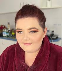 Katrina Hunt Makeup Artistry (@makeupartistryby_katrina) • Instagram photos  and videos