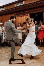 Your first dance song may capture your love story or set the mood of your wedding day. 56 Latest Modern Love Songs For Your Wedding Day 2018 Paperblog