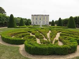 Chateau De Bouges Avec Jardin D Ombres Avis De Voyageurs Sur Parc Et Jardins Du Chateau De Bouges Bouges Le Chateau Tripadvisor