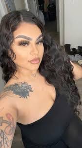 Dee Marie's Instagram, Twitter & Facebook