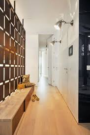 Deko Ideen Fur Schmalen Flur In 2020 Mit Bildern Flur Design Kleine Flure Flur Dekor
