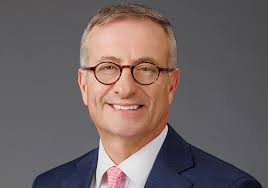 Scott Gannon's Instagram, Twitter & Facebook