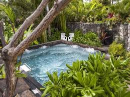Whirlpool Im Garten Naturnahes Design Ideen Pflanzen Jacuzzi Garten Jacuzzi Whirlpool Garten