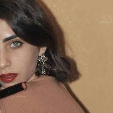 Delia Mancinas's Instagram, Twitter & Facebook