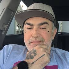 How do diabetics experience blood sugar spikes compared to non-diabetics?