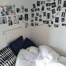 Ugh I Want A Black And White Room Nowwww New Decorating Ideas Grunge Bedroom Tumblr Bedroom Room Goals