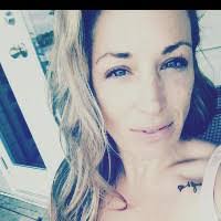 Renee Simms's Instagram, Twitter & Facebook