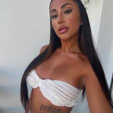 Becky Pickering (@bek_pickering)