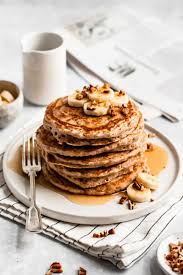 If you are into eating a healthy and hearty breakfast but find it difficult due to a busy schedule, try making these healthy pancakes and waffles ahead of time and freezing them for later. Favorite Fluffy Whole Wheat Pancakes Hummusapien