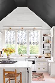 The modern white kitchen design features clever contemporary and minimalist décor ideas that complement the refined and clean style. 30 Best White Kitchens Photos Of White Kitchen Design Ideas