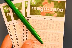Mega-Sena sorteia prêmio de R$ 63 milhões neste sábado; veja os números