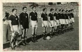 La final de la copa mundial de fútbol de 1954 se disputó el 4 de julio en el wankdorfstadion de la ciudad de berna, suiza. Hungria Subcampeon 1954 El Grafico