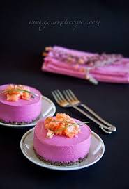 Beetroot Cheesecakes With Goat Cheese And Salmon Recetas Para Cocinar Reposteria Vegana Postres Gourmet