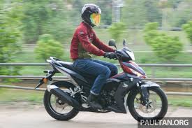 Uji jentera honda rs150r di waktu malam dan siang. Honda Rs150r Vs Yamaha Y15zr Supercub Comparo Paultan Org