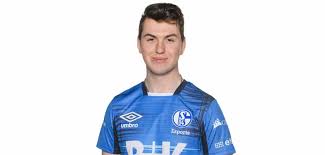 The full schalke 04 range includes officially licensed shorts, socks, polos, track tops and tracksuits as well as flags, keyrings and other fan accessories. Former Uk League Of Legends Player Innaxe Called Up To Schalke S Lec First Team After Forg1ven Steps Down Esports News Uk