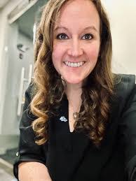 Carrie Strauch's Instagram, Twitter & Facebook