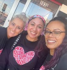 Lindsey Pilcher's Instagram, Twitter & Facebook