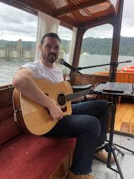 Stevie Scott Acoustic guitarist & singer