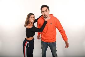 Roberto, freund von sarah lombardi. Schlag Den Star Auf Pro7 Sarah Lombardi Gegen Eko Fresh Und Ihr Freund Roberto Ist Dabei Mopo De
