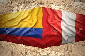 La bandera de la república de colombia es el pabellón que representa al país, y que, junto al escudo y el himno nacional, tiene la categoría de símbolo patrio. Agitando Banderas De Colombia Y Peru En La Del Mapa Politico Del Mundo Fotos Retratos Imagenes Y Fotografia De Archivo Libres De Derecho Image 25169262