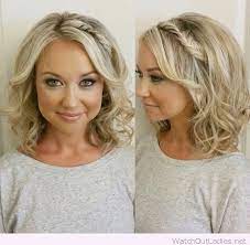 Naturally Curly Hair With A Soft Braid Detail Square Face Hairstyles Hair Styles Short Curly Hair