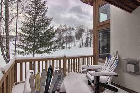 Boyne city cabins near boyne mountain. Ski In Ski Out Vacation Rentals Northern Michigan Escapes