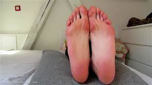 Watch Hanias Big Feet - Hania, Big Feet, Brunette Porn - SpankBang