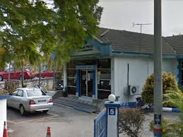 Hero sang ketum filem tombiruo yang baru dianugerahkan gelaran datuk, ditahan pihak polis selepas didakwa menampar seorang anggota polis dan menendang orang awam ketika berada di kaunter trafik balai polis kota damansara hari ini. Didakwa Tampar Polis Pelakon Farid Kamil Ditahan Trending Now